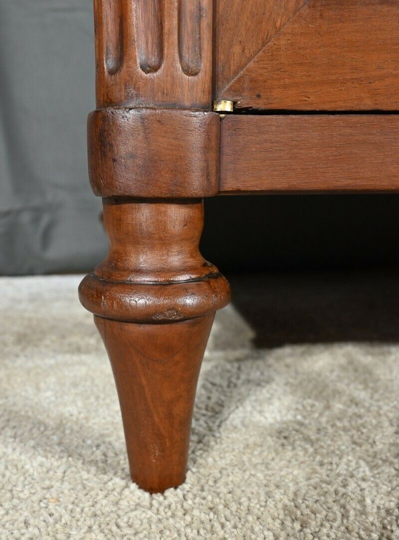 photo vintage Mahogany Secretary, Louis XVI Period – Late 18th Century