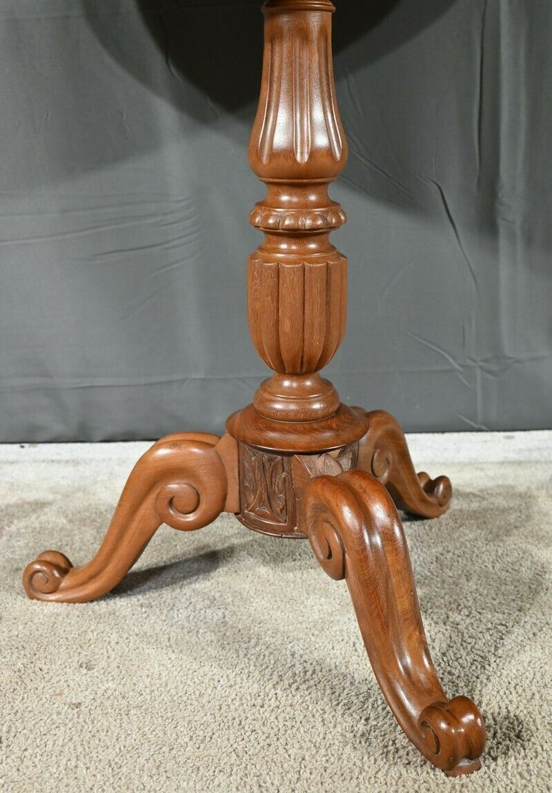 photo furniture Oval Pedestal Table With Mahogany System, Louis Philippe Period – 1st Part 19th Century
