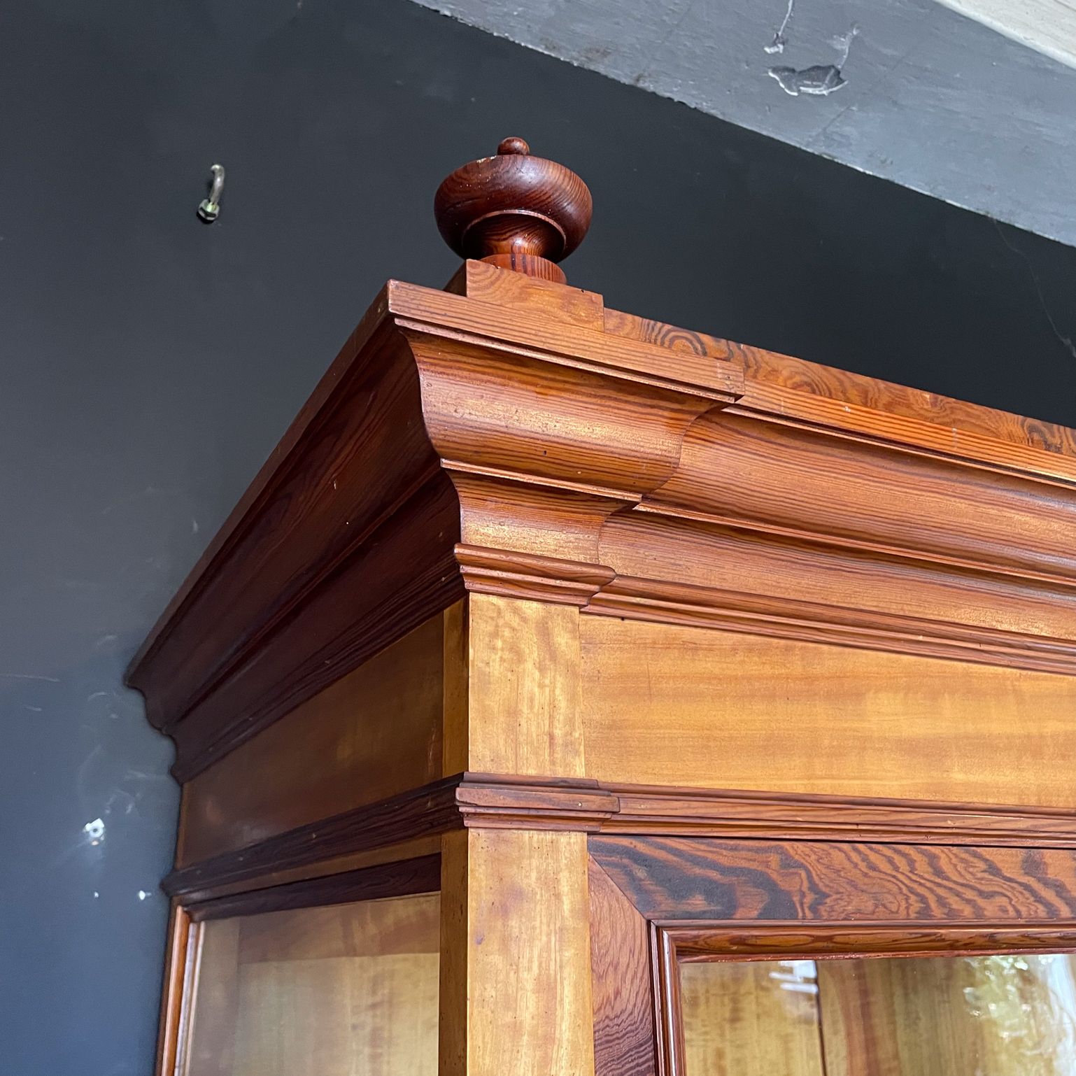 photo for sale Antiek Herenhuis Dressoir – België, Ca. 1880