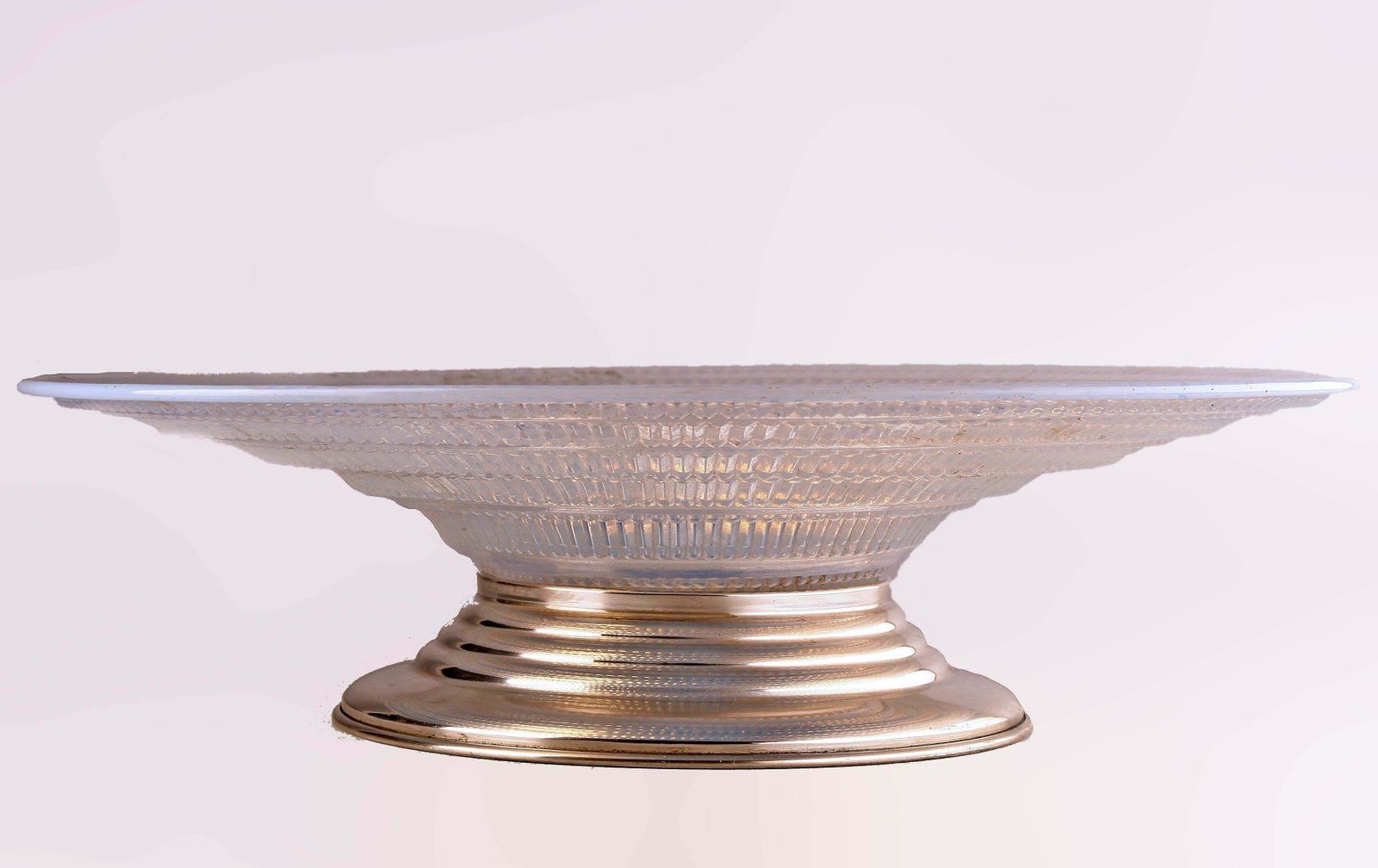 Early 20th Century Circular Art Déco French Opalescent Glass Centerpiece Serving Decorative Plate With Silver Base photo for sale