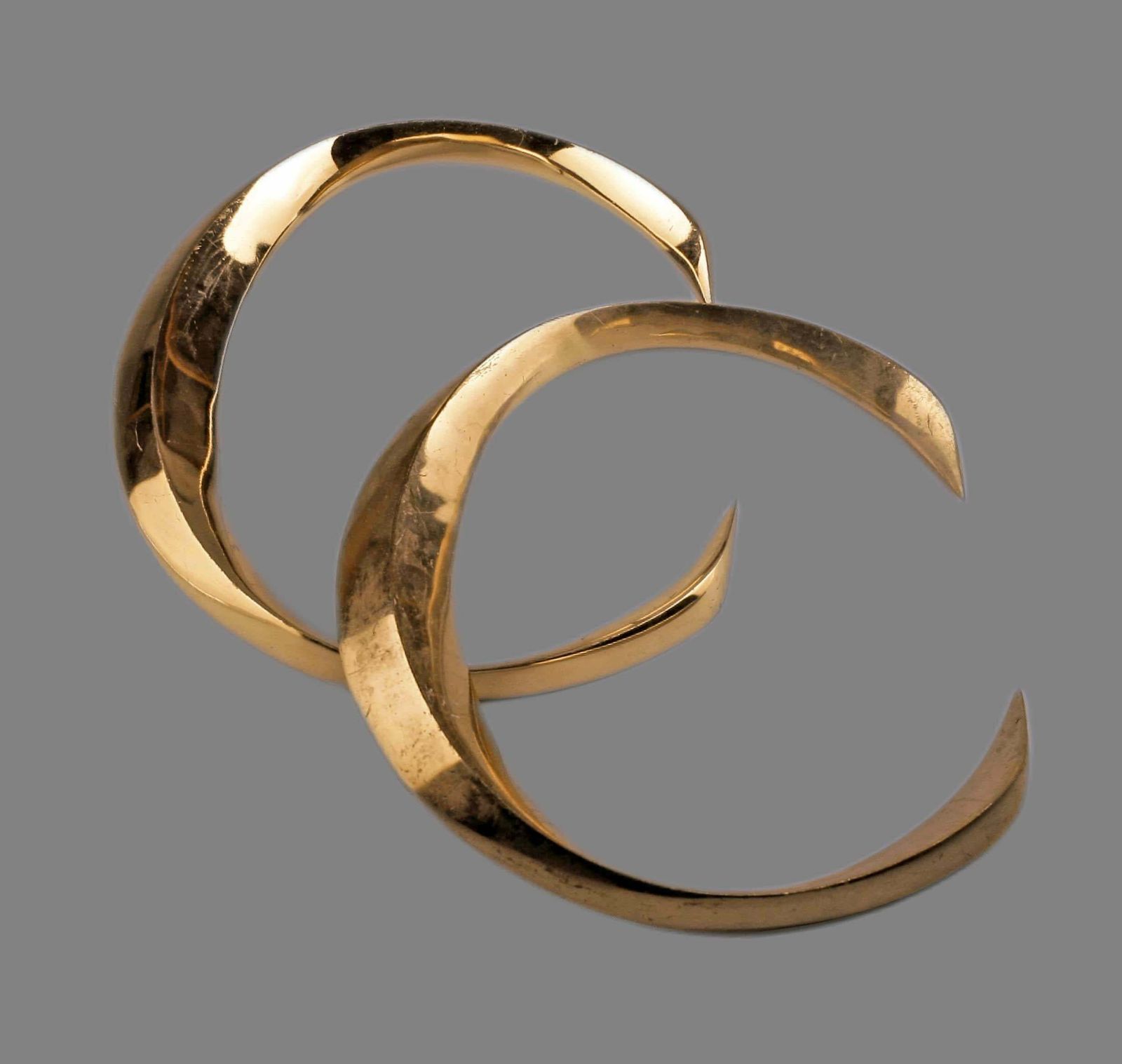 Late 20th Century Decorative Wall Ornament Gucci Letters Made In Golden Brass From One Of Their Retail Store photo buy