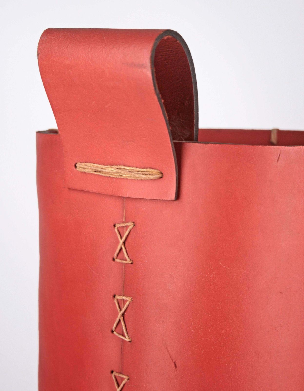 Mid 20th Century Modern French Red Leather Cylindrical Umbrella Stand By Hermès Paris photo 2925.0