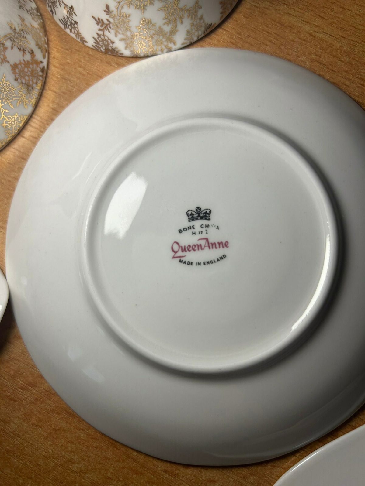 1950s Queen Anne Set Of Bone China Tea Set Made By Crown Regent Gold And White 20 Piece photo vinterior