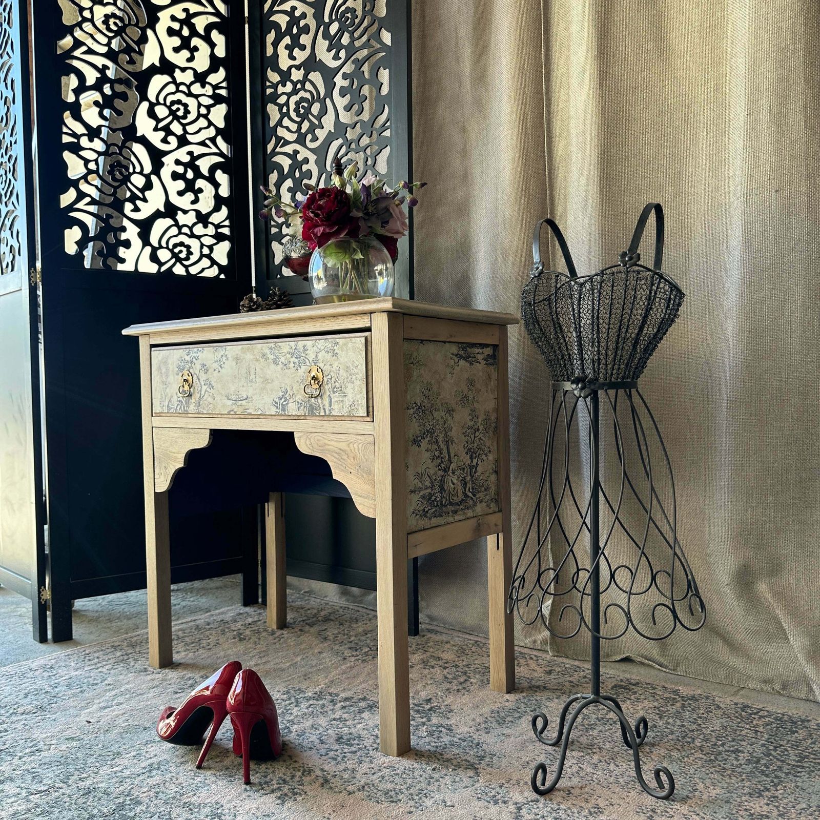 Solid Oak Console Table Toile De Jouy Decoupage photo for sale