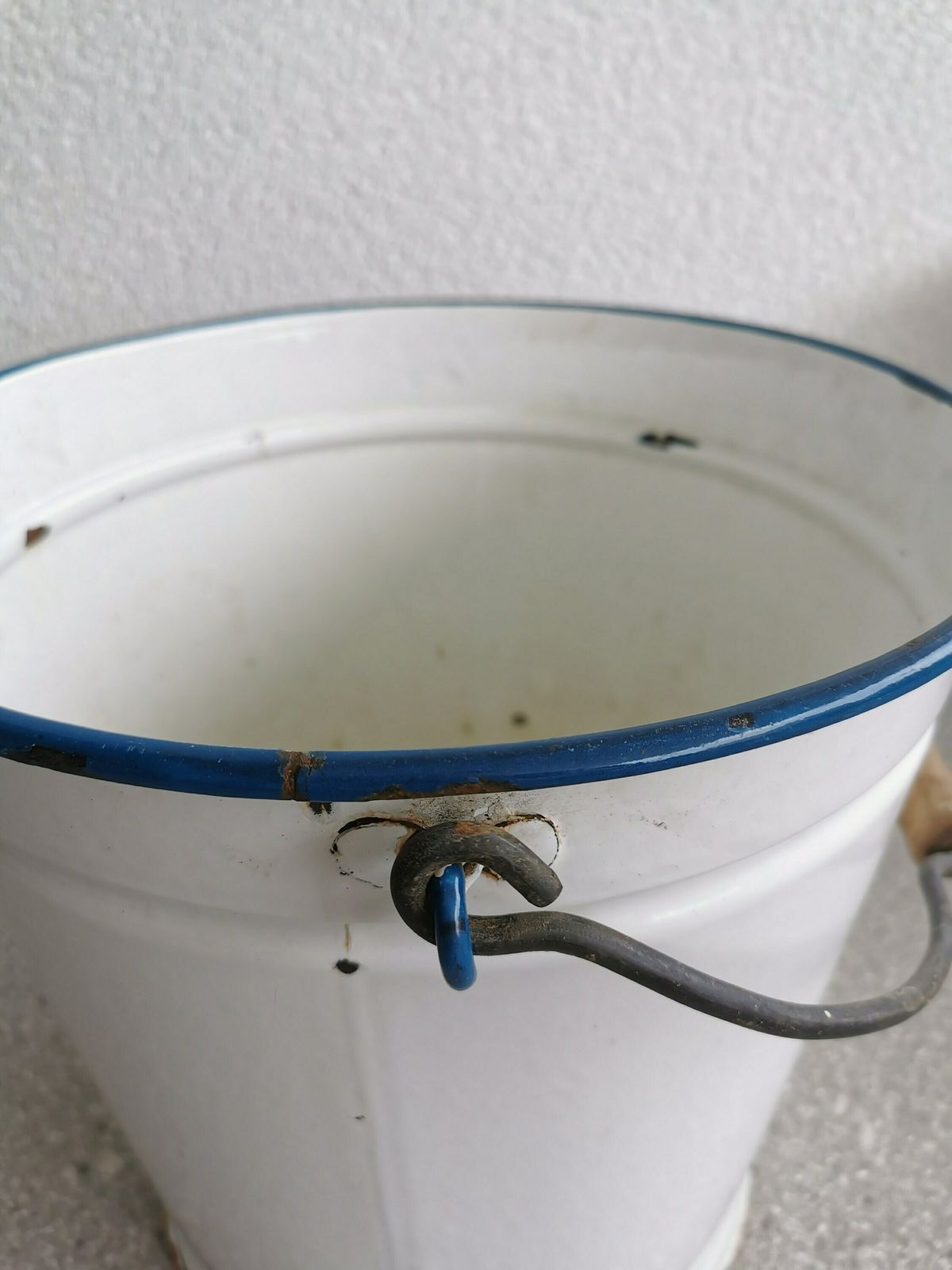 Vintage Large Enamel Buckets By Emo Celje / 1970s Yugoslavia / White Enamelware Planter With Wooden Handle photo buy