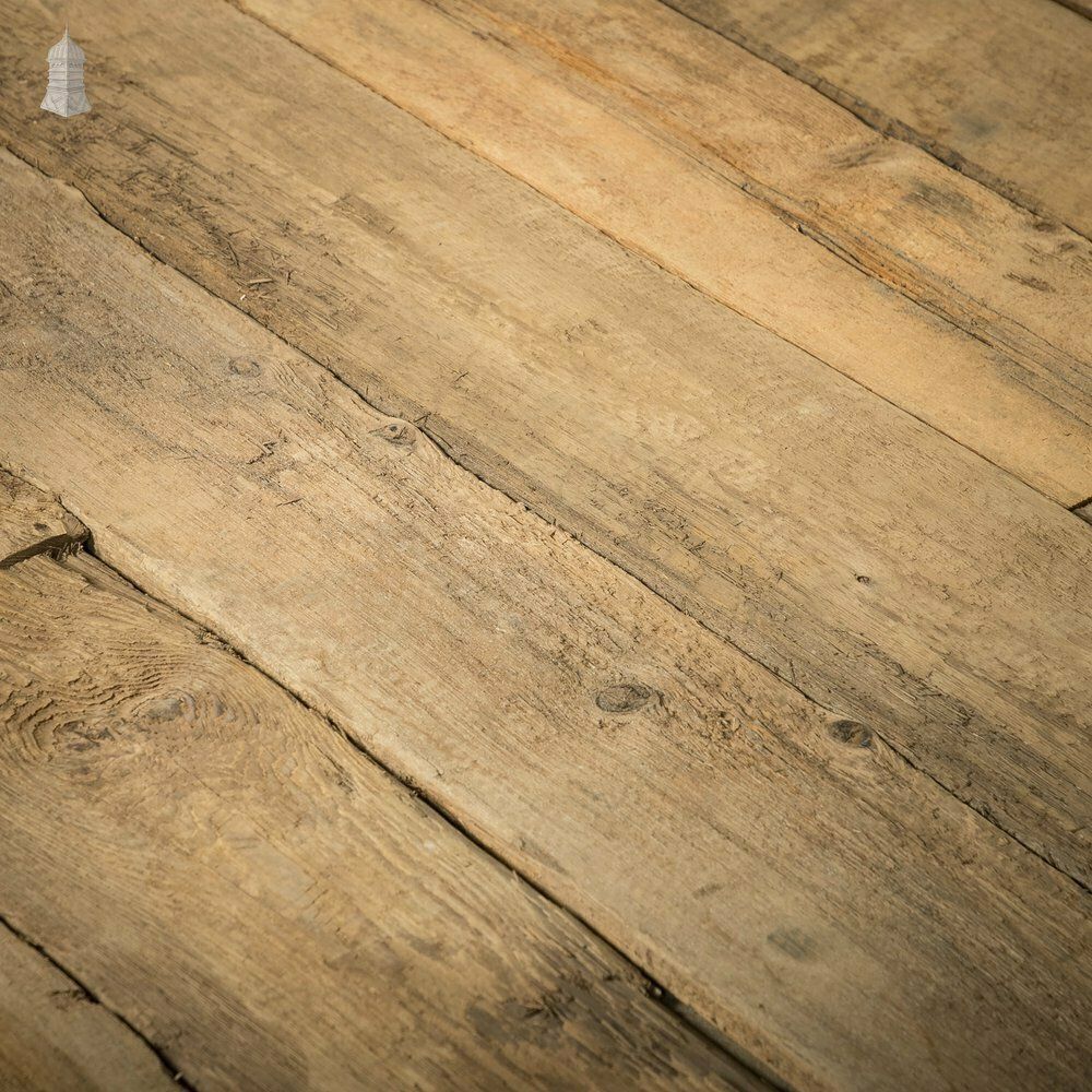 Distressed Pine Boards, 8.5 Inch Wide, Batch Of 10.8 Square Metres photo vinterior