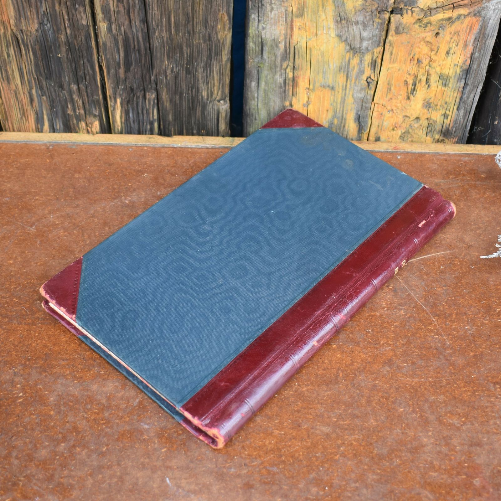 photo furniture Antique John Dickinson Lion Brand England Cash Ledger Leather Bound Book Prop