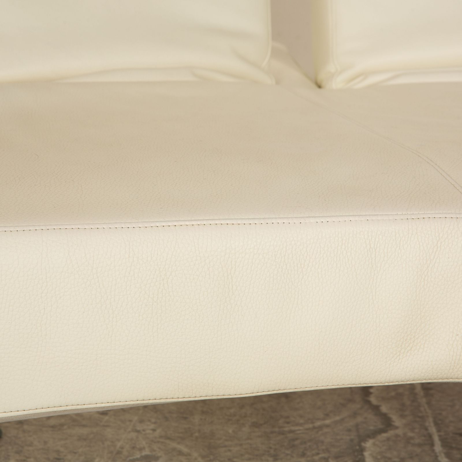 Canapé d'angle Edra Flap en cuir blanc crème, fonction manuelle photo Mobilier