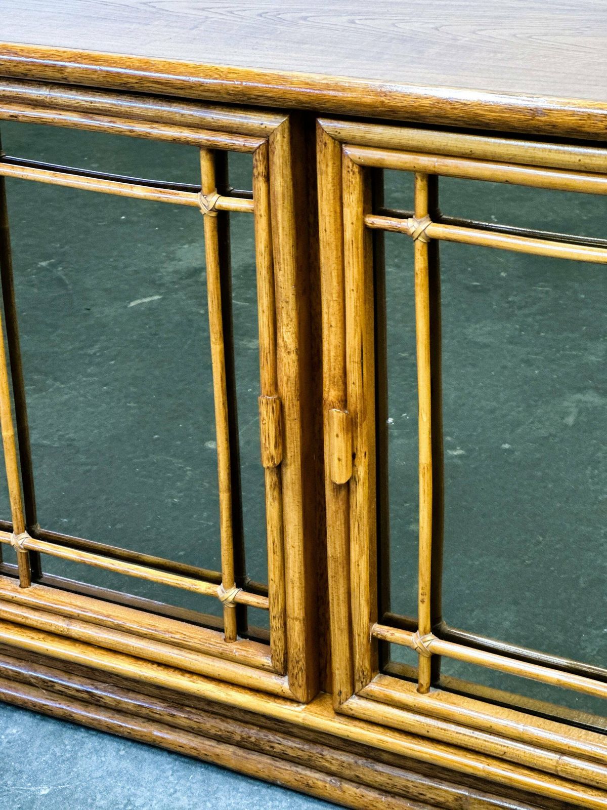 Vintage Gespiegeld Bamboe Dressoir Van Maugrion Voor Roche Bobois, Jaren 1970. Frankrijk photo buy