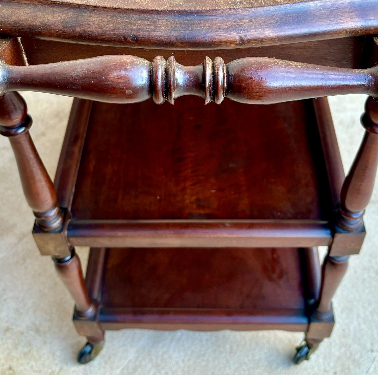 photo furniture Mid 20th Century Serving Trolley With Wheels, Wings And 2 Shelves With Removable Handle, 1940´S