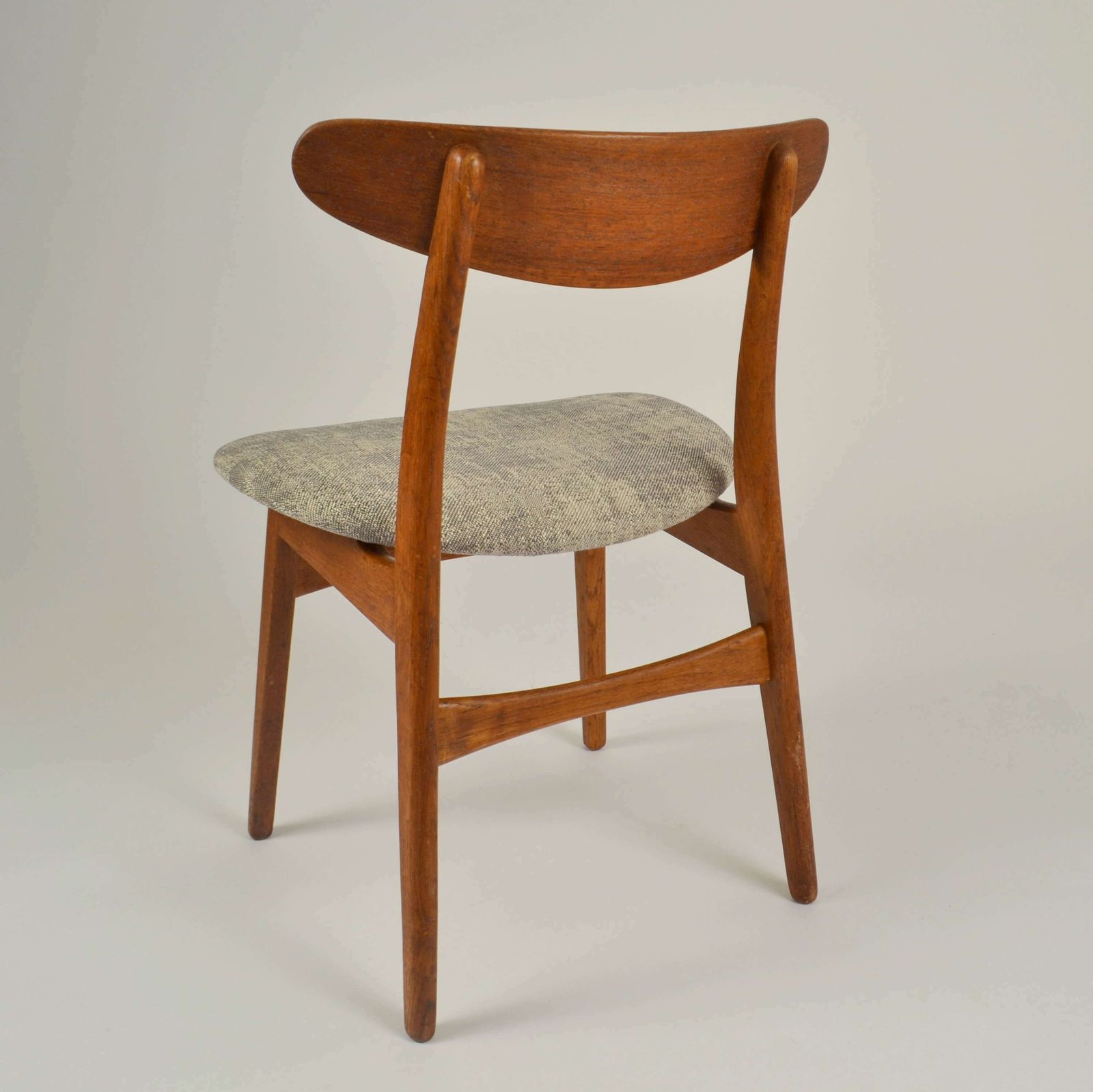 Set Of Four Hans Wegner Dining Chairs Ch30 For Carl Hansen & Søn photo buy