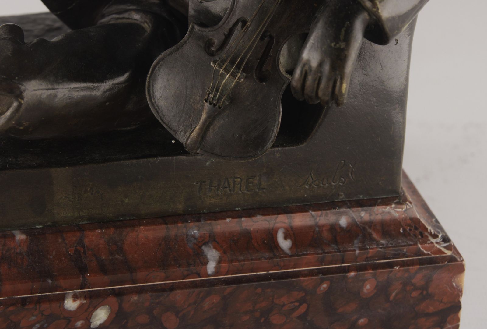 Late 19th Century French Patinated Bronze Sculpture Of Violinist 'Sans Souci' With Marble Base By Léon Tharel For Susse Frères photo for sale