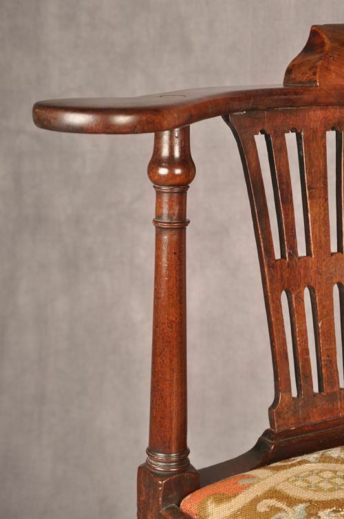 Https://Www.Sellingantiques.Co.Uk/1061716/Fine 18th Century Corner Chair photo 1500.0