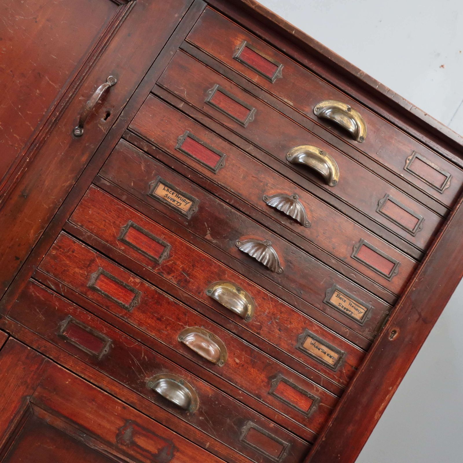 photo furniture Lace Factory Cabinet C1890