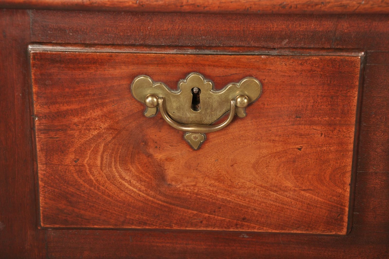 Fine Early 18th Century Mahogany Lowboy photo for sale