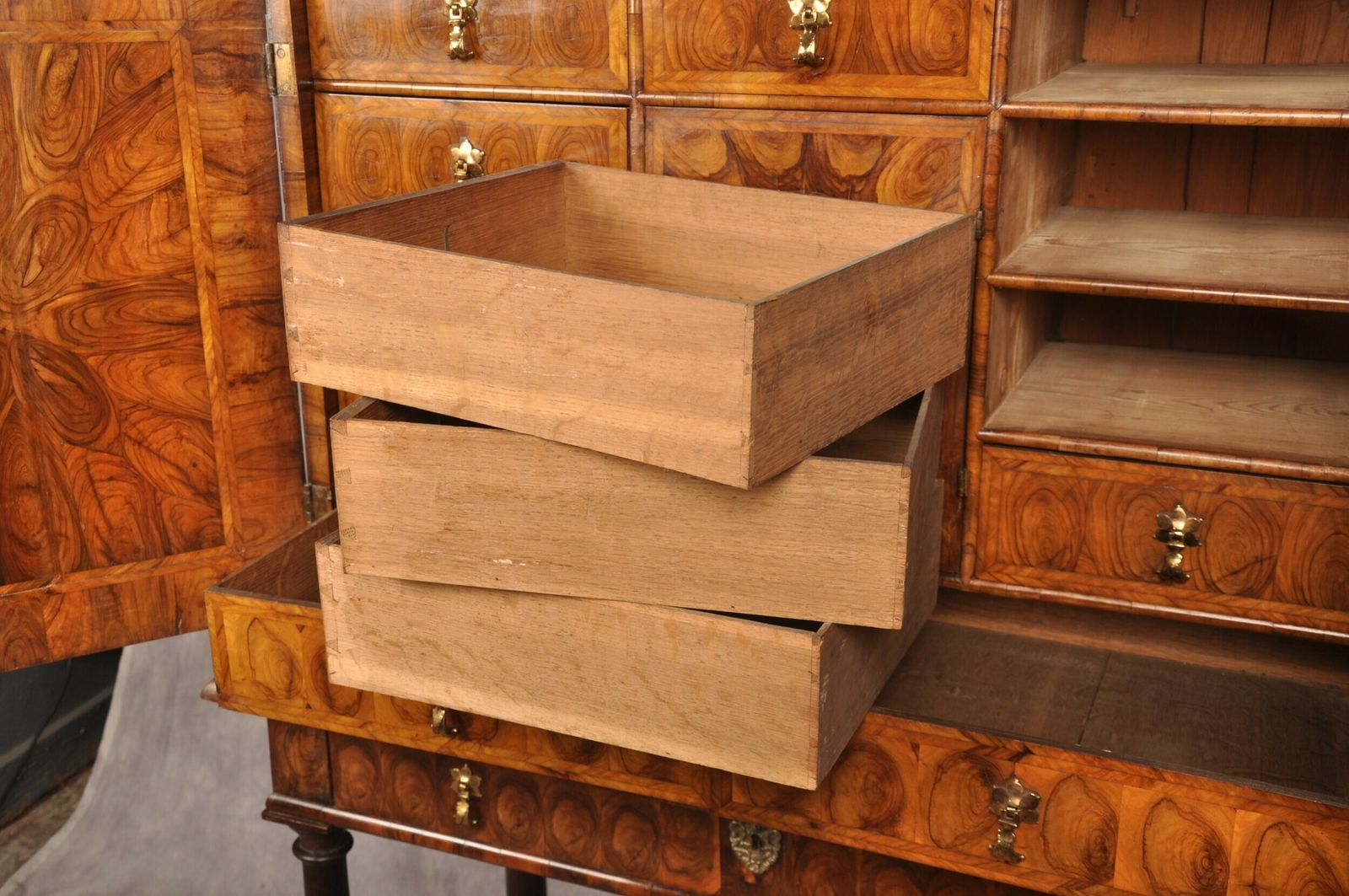 Furniture 17th Century Olive Wood Oyster Cabinet photo