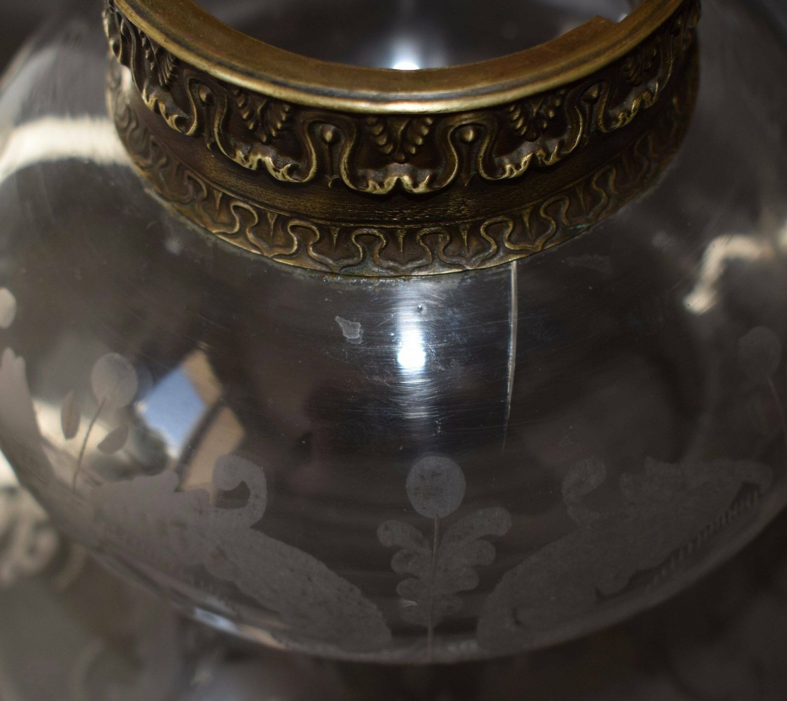 Large Antique French Cut Crystal Wheel Engraving Glass Lamp Shade With Brass Mount photo vinterior