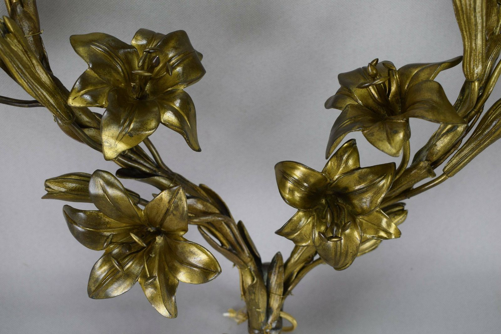 Rare Large Bronze Wall Sconce, French Antique Bronze Flower Sconce, Shabby French Wall Lamp, Two Lights Wall Sconce photo vinterior