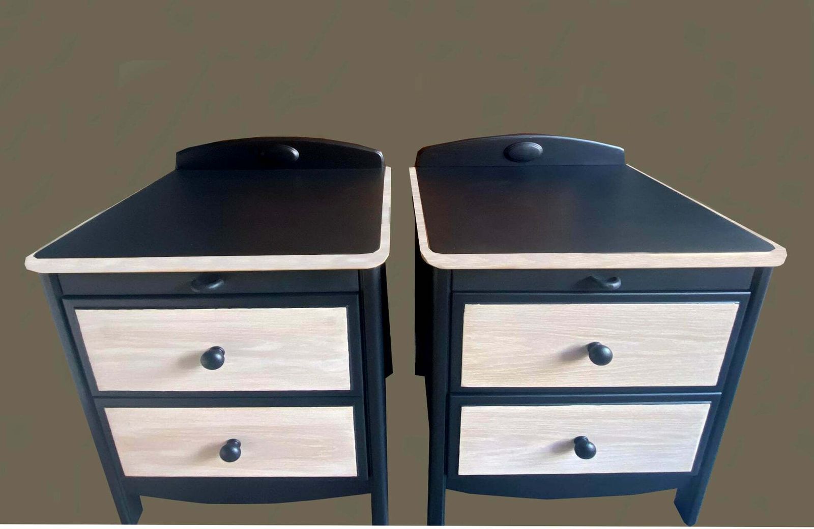 Pair Of Stag Vintage Mid Century Carved Bedside Tables, Nightstand Hand Painted photo for sale
