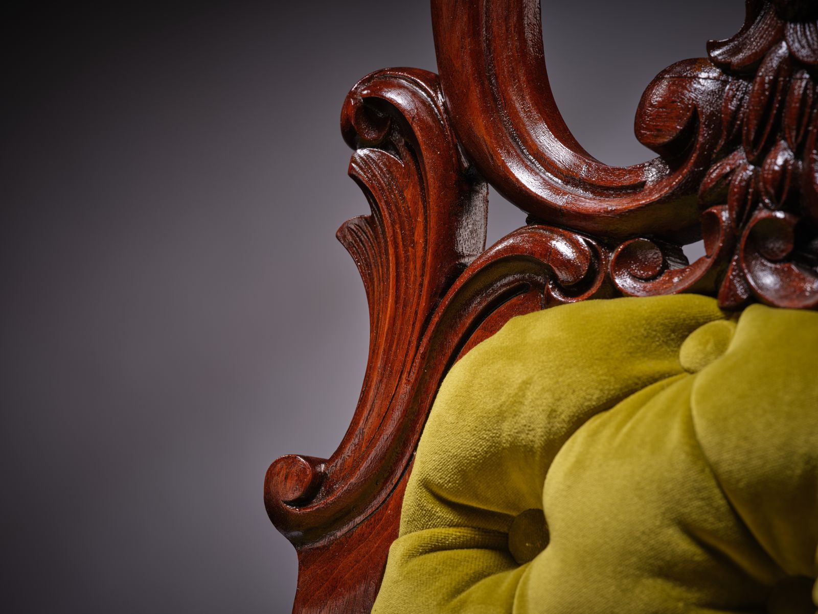 photo vinterior Stunning Ornately Hand Carved Walnut & Mahogany’pistachio Velvet Upholstered Ladies ‘Knicker’ Chair, England Circa 1900’s