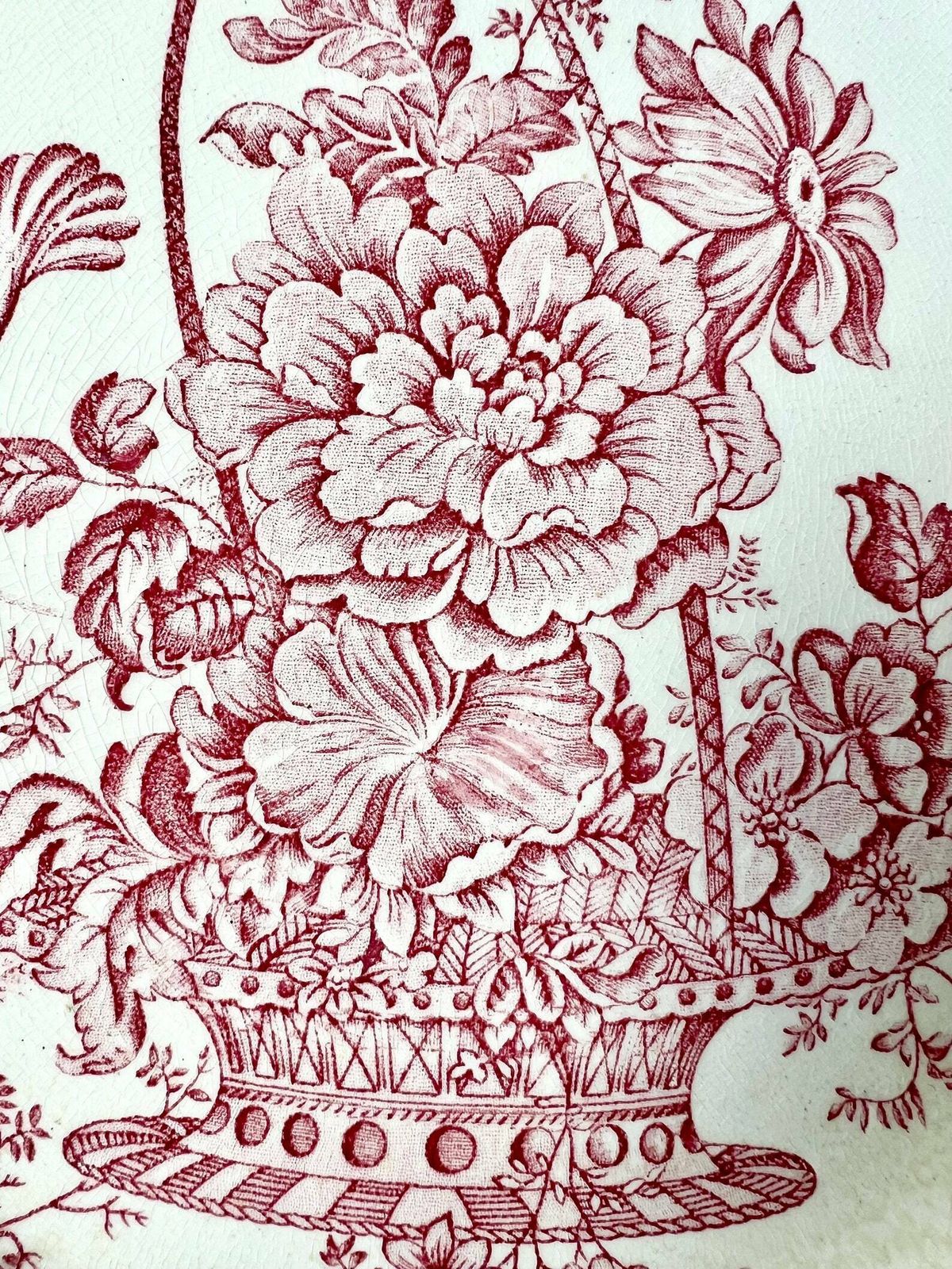 Crown Devon Fieldings Plates Red Transferware Flowers Embossed Creamware Rare Dining Set Victorian Style Square Pink Transfer Naturalist photo vinterior