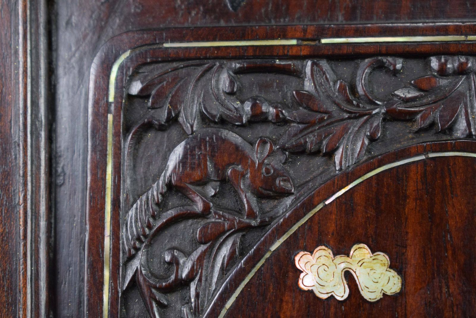 19th Antique Chinese Carved Wood And Mother Of Pearl Inlaid Wall Panel Asian Wood Art Vietnamese photo vinterior