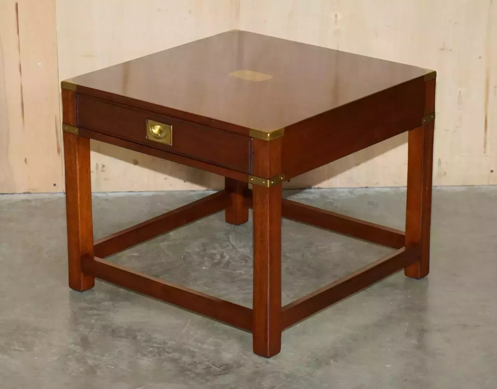 photo vintage Fine Pair Of Harrods Kennedy Mahogany Military Campaign Single Drawer Tables