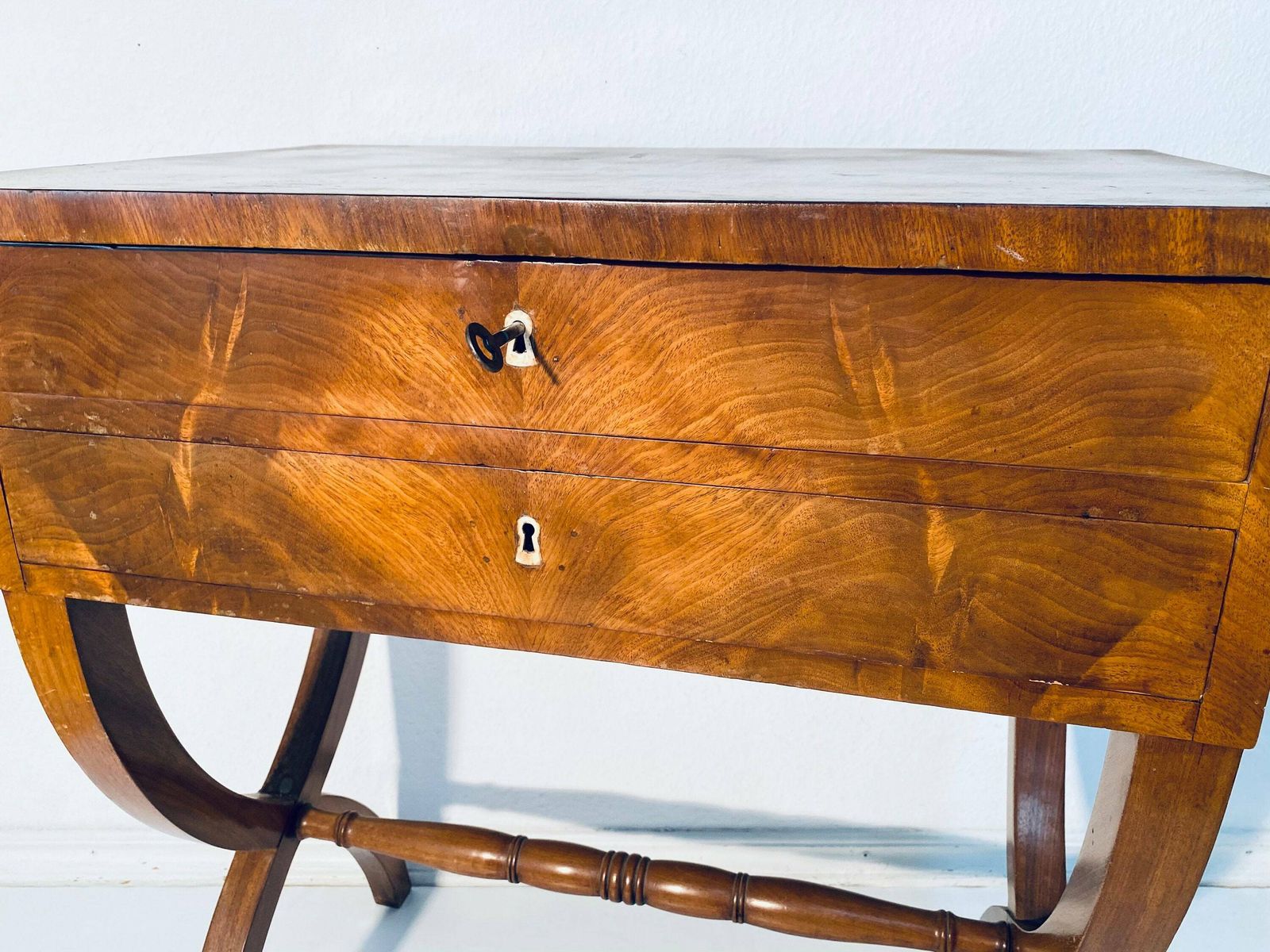 Antique Biedermeier Wooden Sewing Table Writing Desk / 1830s Furniture photo vinterior