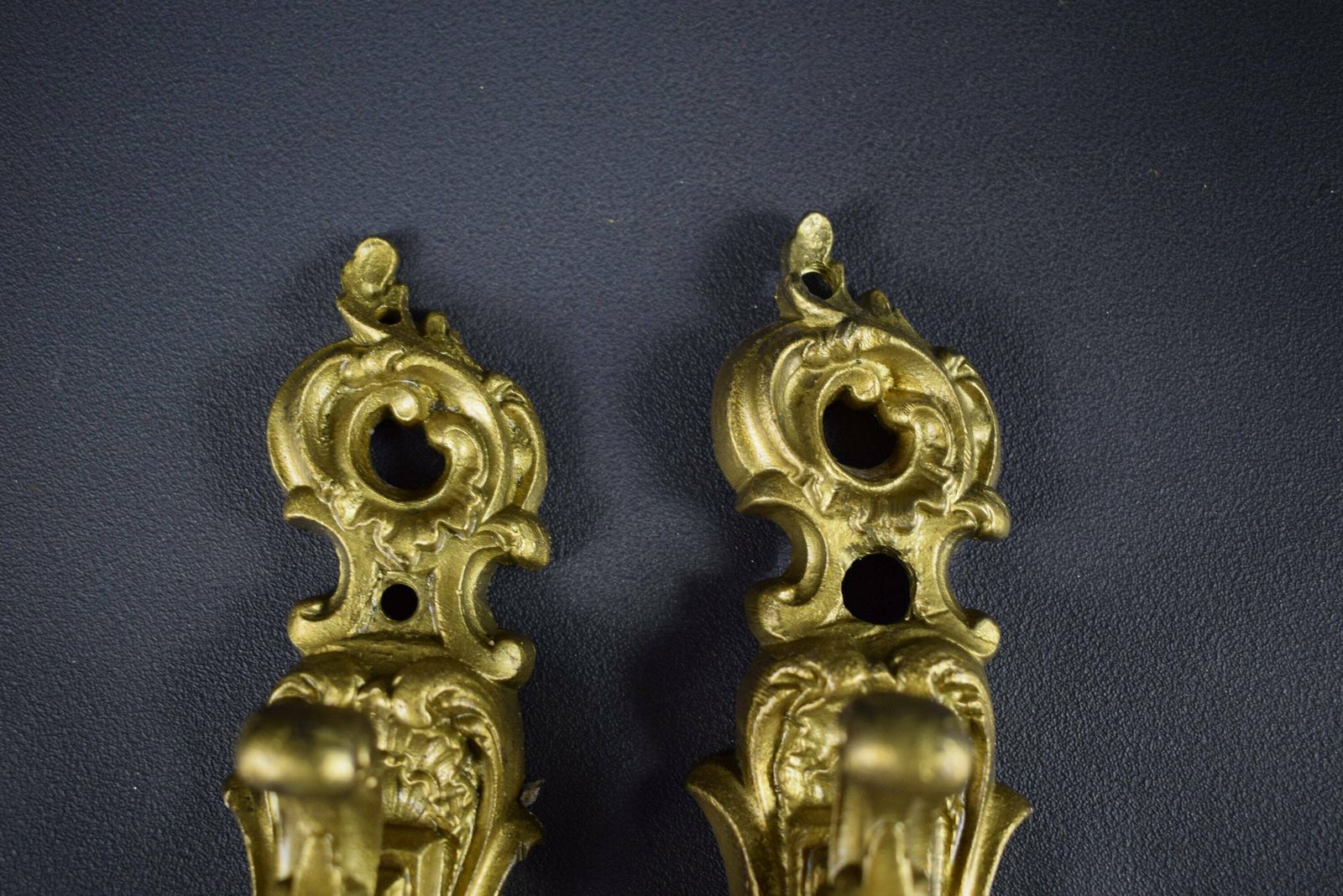 French Antique Set Of 4 Large Louis XV Style Tiebacks Holdbacks 19th photo vinterior