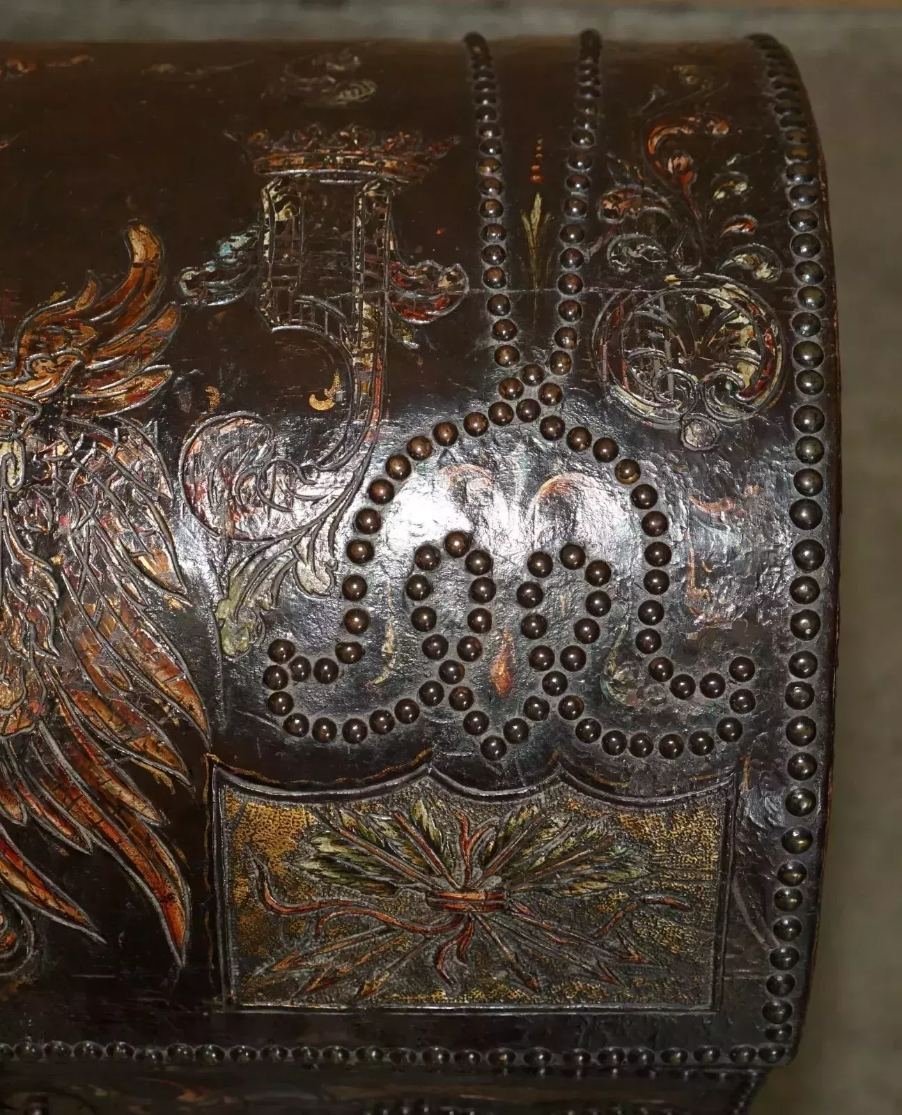 Furniture 18th Century Polychrome Painted Leather Armorail Crest Trunk Carved Walnut Feet photo
