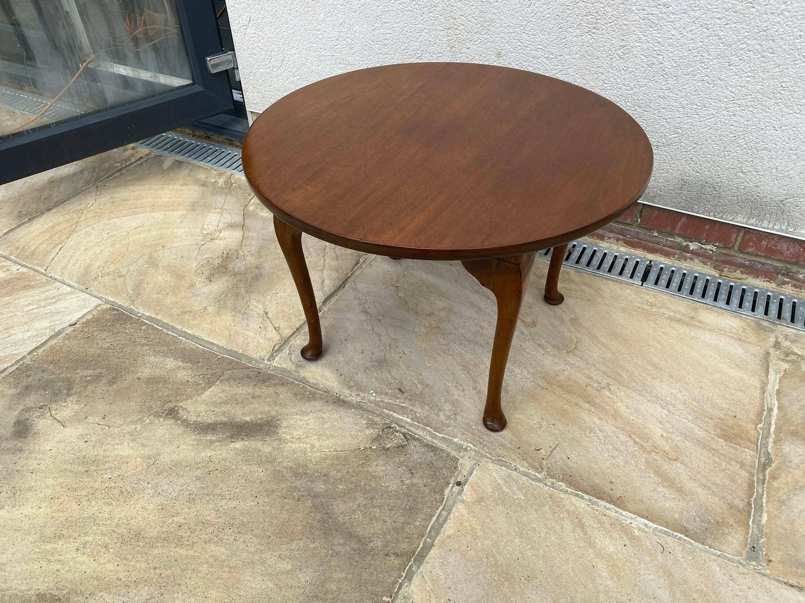 photo furniture Vintage Solid Wood Wine Table / Plant Stand / Pot Stand / Pedestal Table