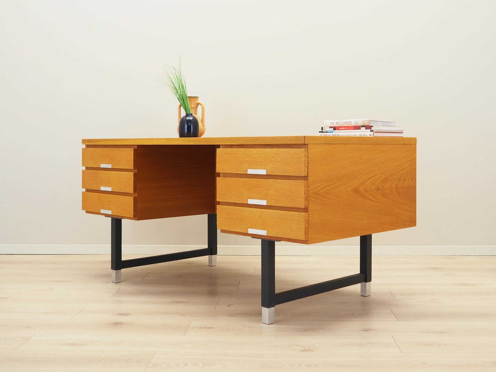 Bureau In Es, Deens Design, Jaren 1970, Fabrikant: Eigil Petersens Møbelfabrik photo for sale