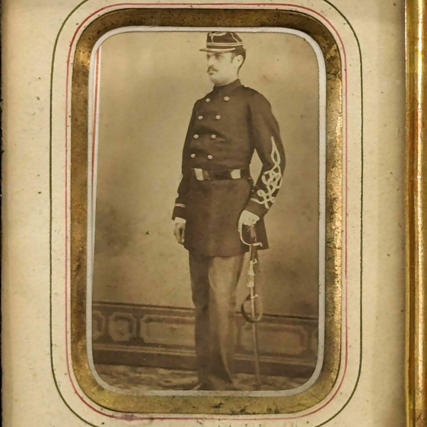 Frame And Photo Old Soldier 1st World War photo furniture