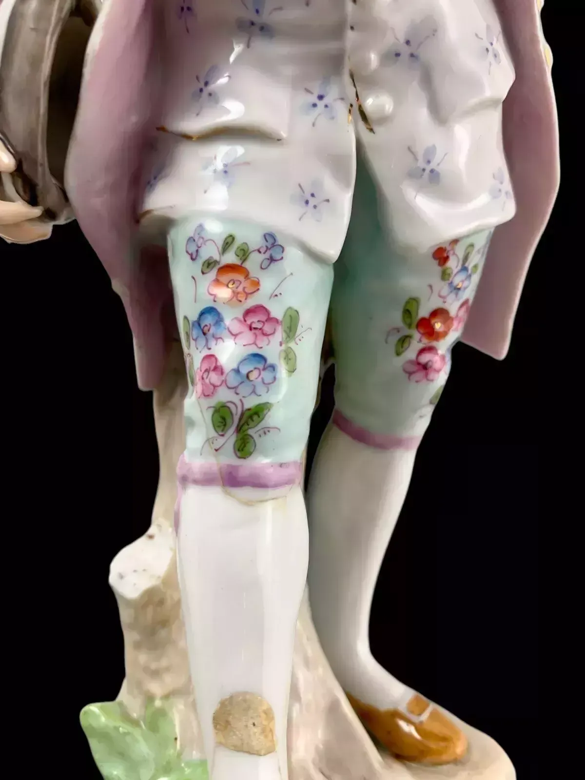 photo buy 1830’s Meissen Porcelain Figurine Of Regency Dandy Gentleman Holding A Tricorne