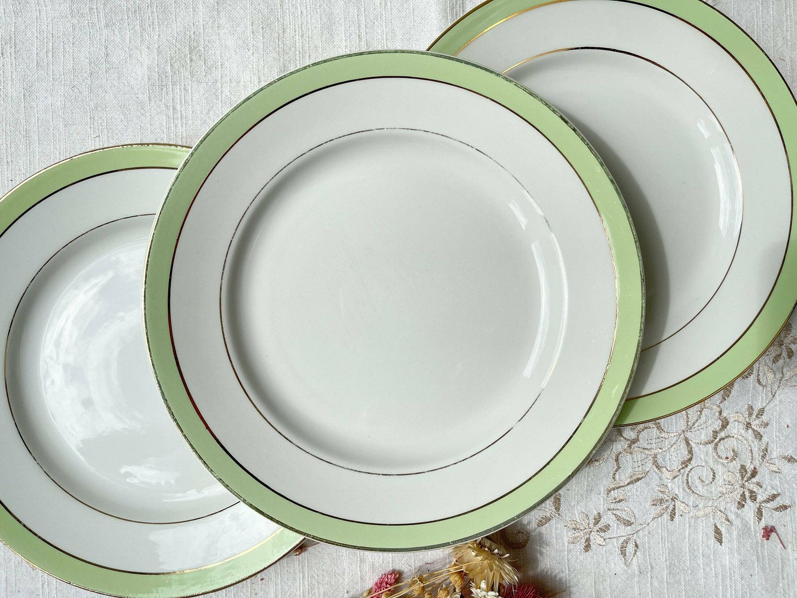 6 Vintage French Flat Plates Orchies "Villars" 1950 White Green Gold   French Flat Plates   Vintage French Tableware photo vinterior