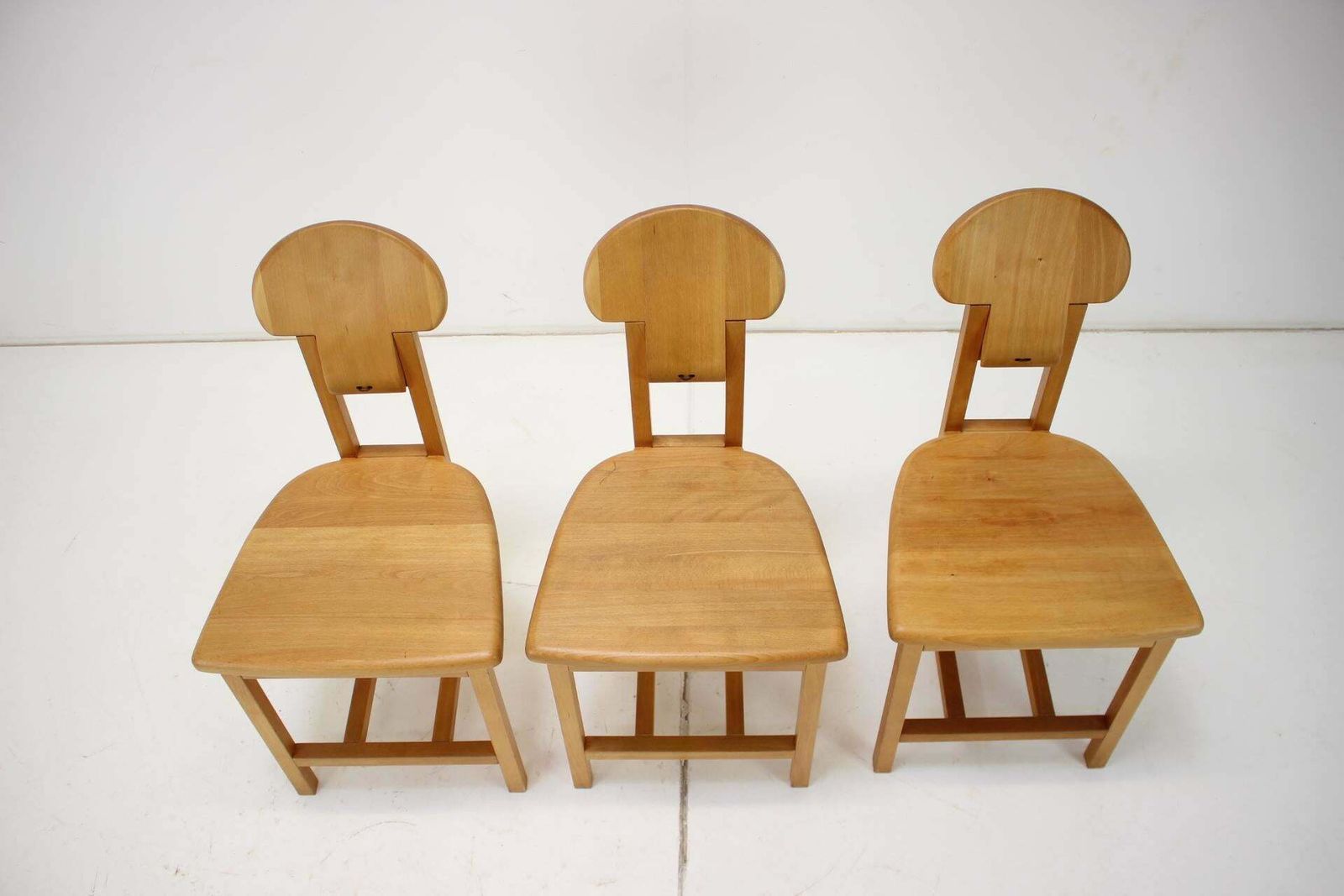 photo furniture Set Of 3 Scandinavian Style Chairs, Finland, 1970s