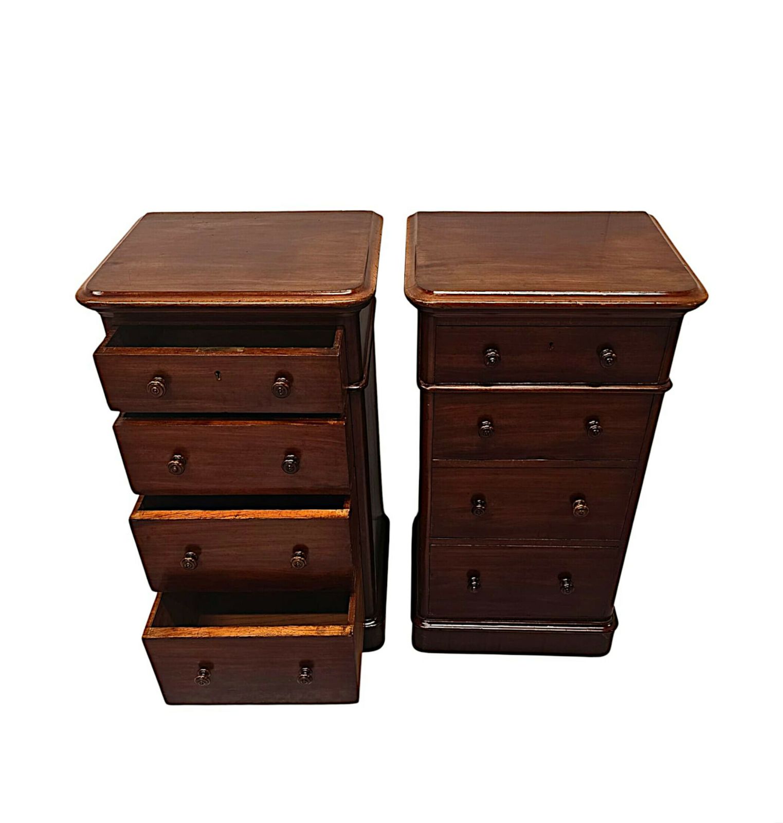 A Fabulous Pair Of 19th Century Bedside Chests photo vinterior