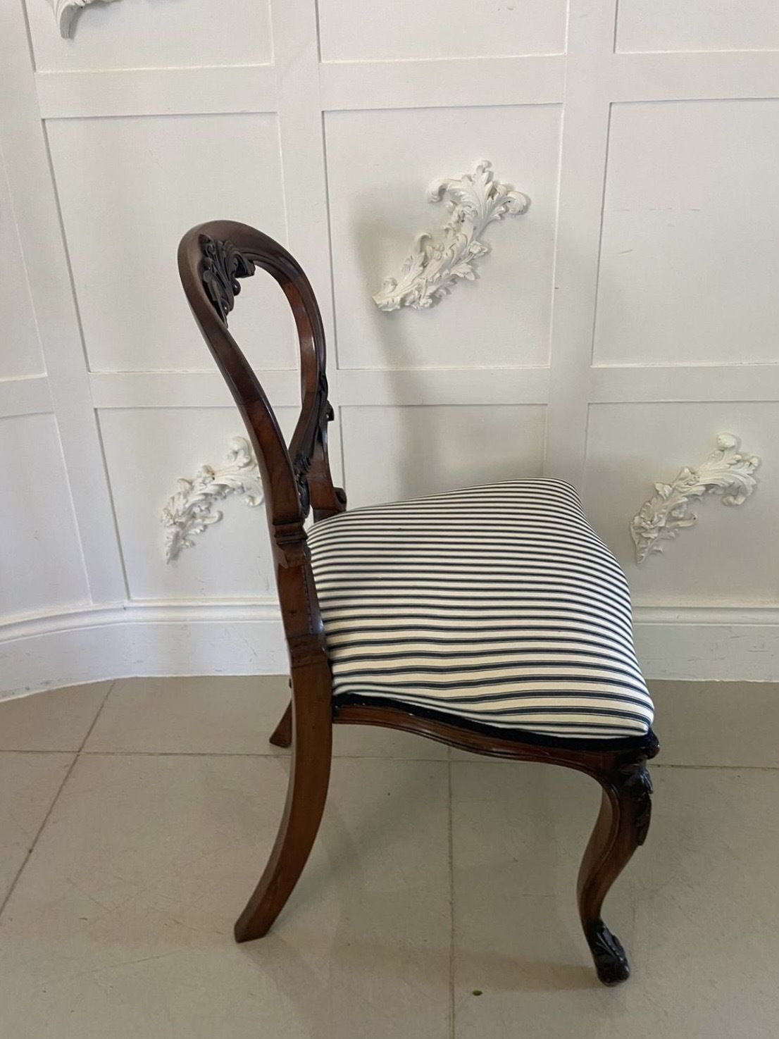 Outstanding Quality Set Of 6 Antique 19th Century Carved Walnut Dining Chairs photo Furniture