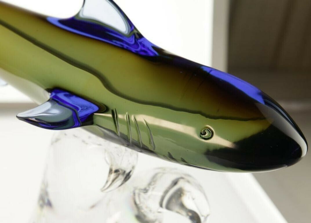 Roberto Camozzo For Wyland, Hunting Shark On A Base, Murano Glass 1990s, Signed photo furniture