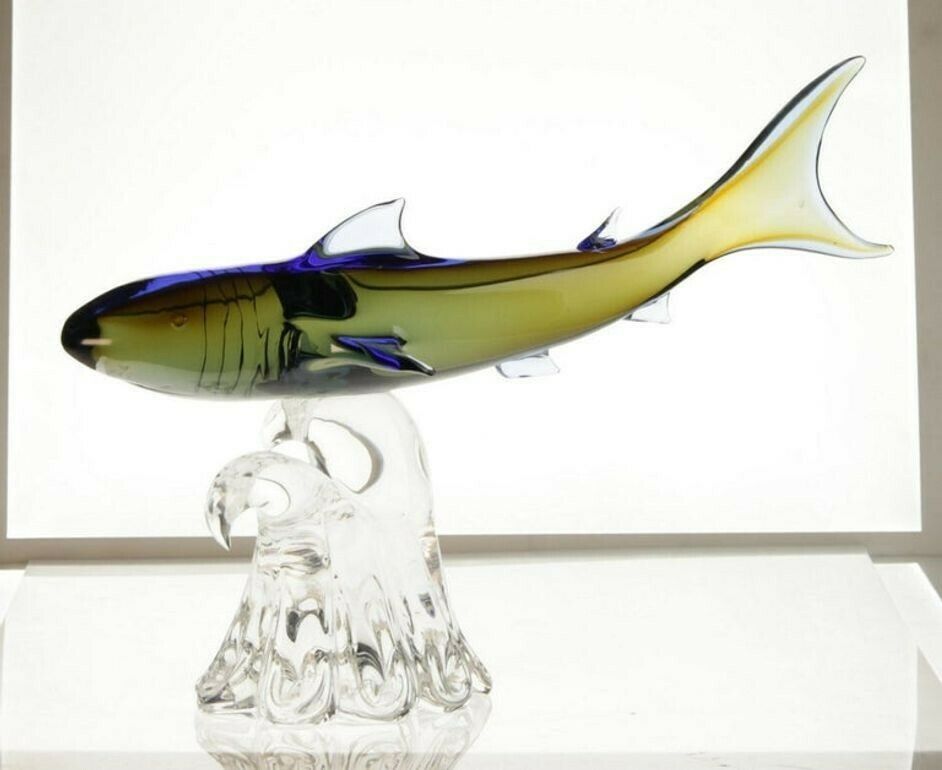 Roberto Camozzo For Wyland, Hunting Shark On A Base, Murano Glass 1990s, Signed photo for sale