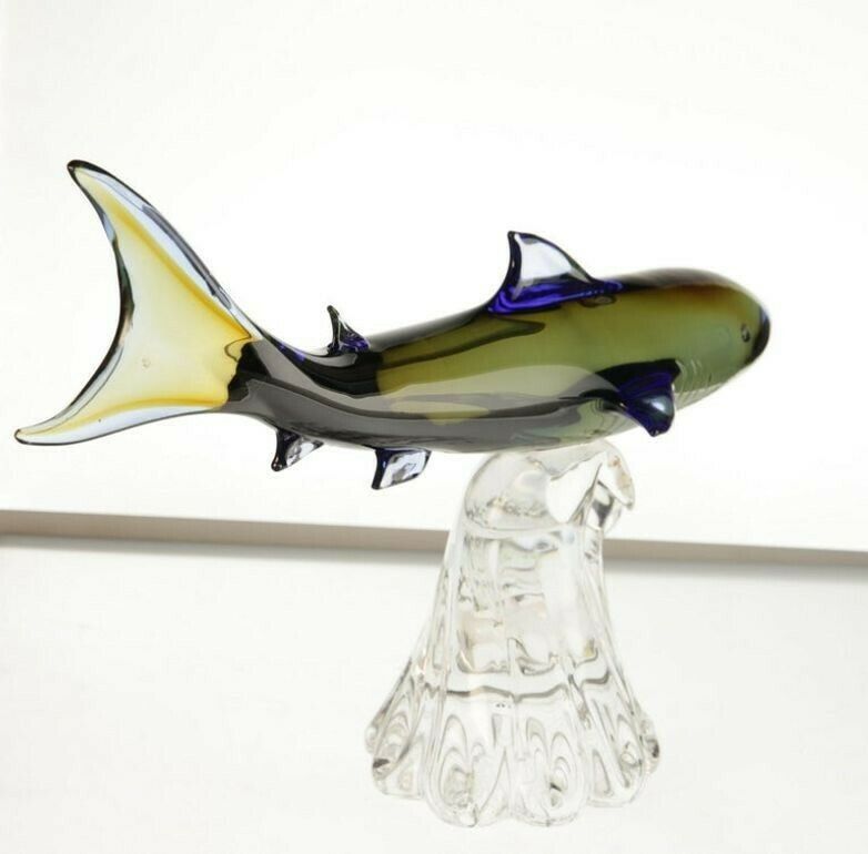 photo vinterior Roberto Camozzo For Wyland, Hunting Shark On A Base, Murano Glass 1990s, Signed