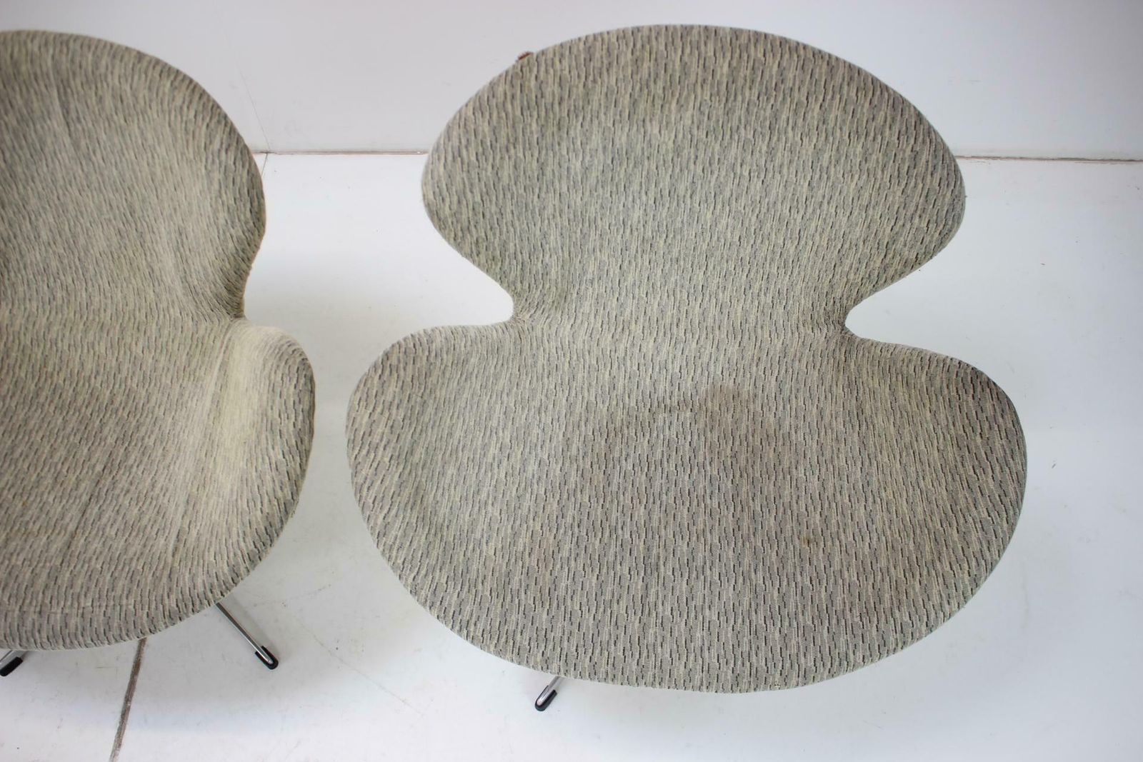 Three Swivel Lounge Armchairs In The Style Of Arne Jacobsen, 1990s photo vintage