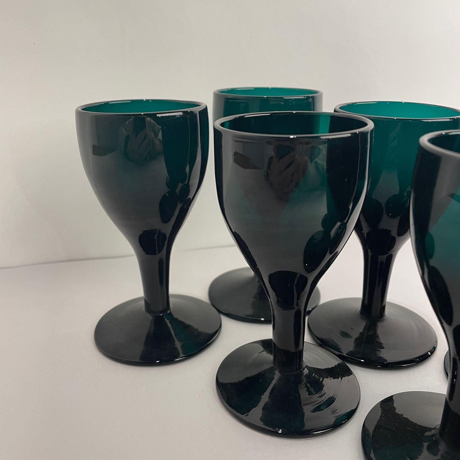 A Set Of 8 Victorian Green Glasses