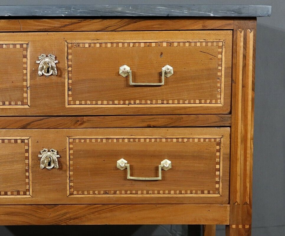 Small Regional Walnut Commode, Louis XVI Style – Early 19th Century photo vintage