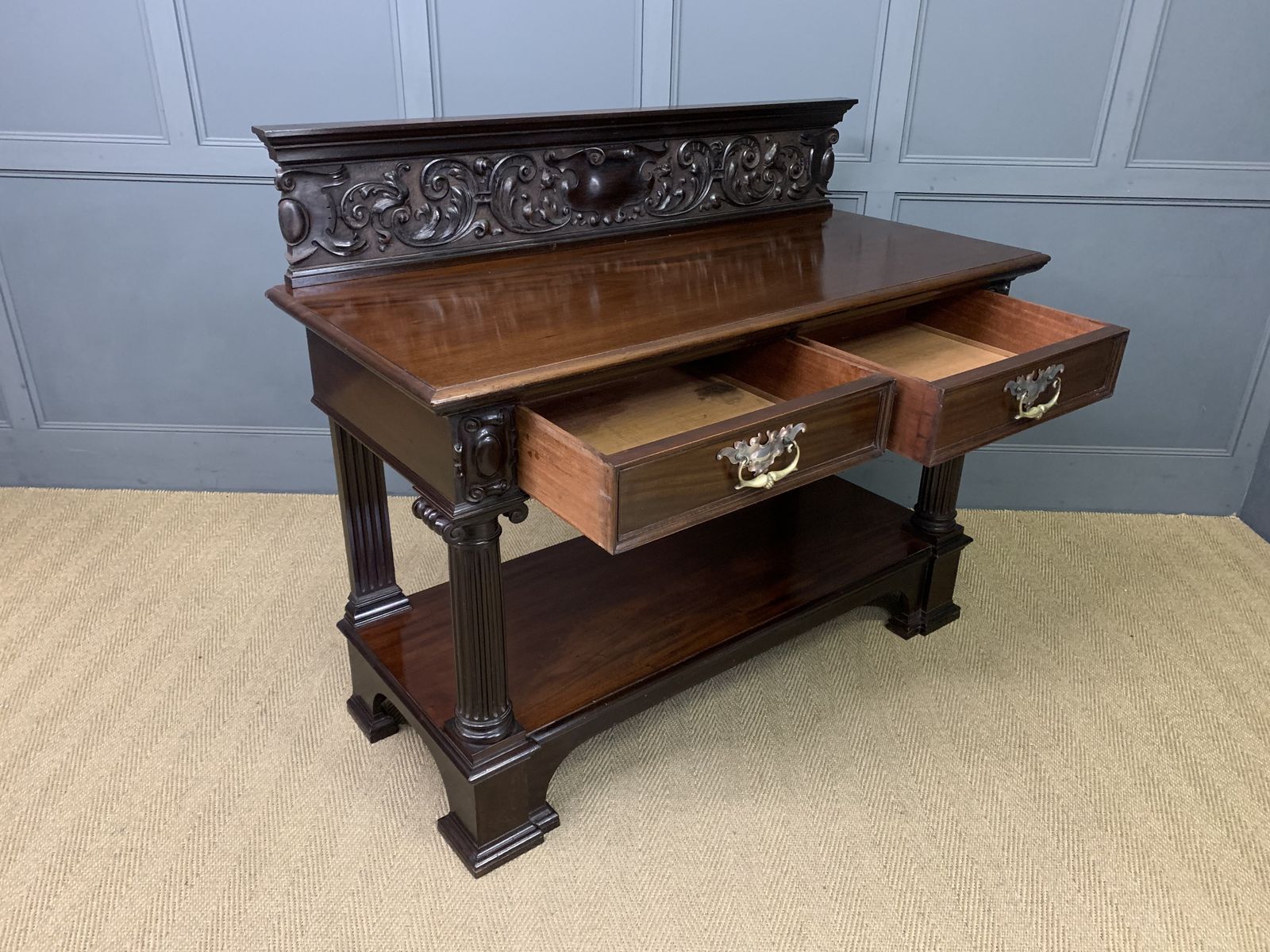 photo vinterior Victorian Carved Mahogany Buffet