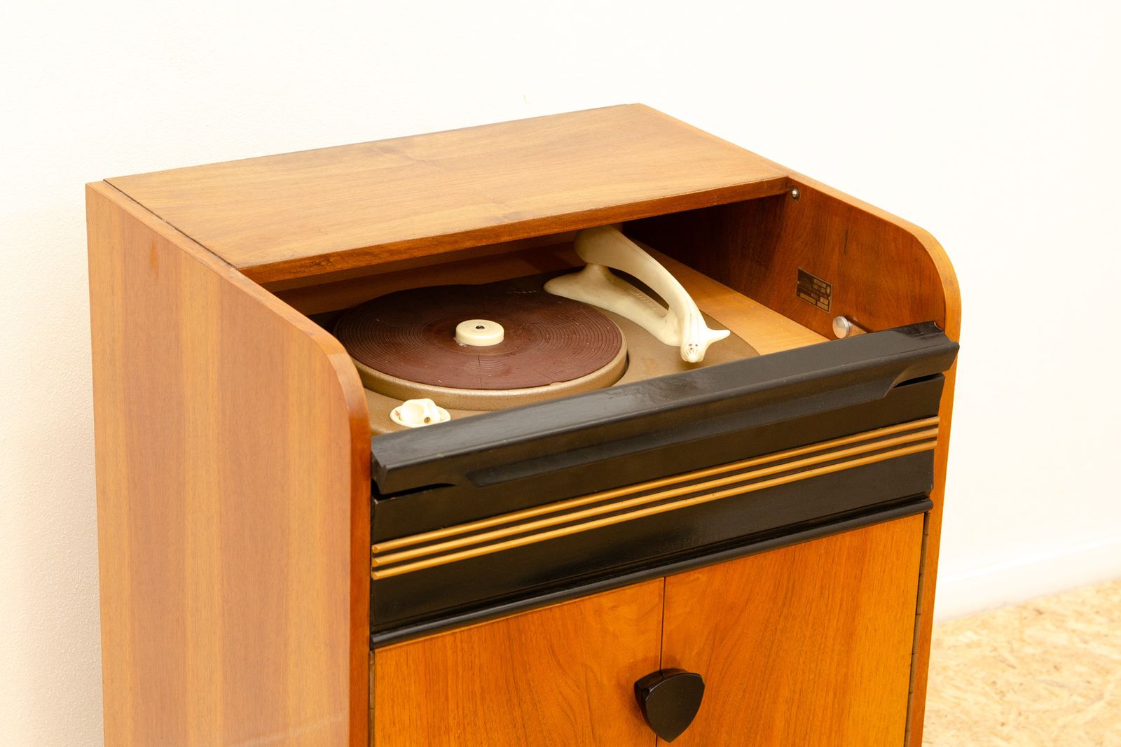 600.0 Mid Century Cabinet With Build In Gramophone And Radio, 1950´S photo