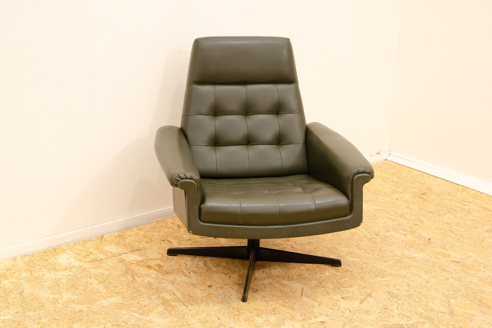 Mid Century Czechoslovak Swivel Armchair, 1970´S, Central Europe photo for sale