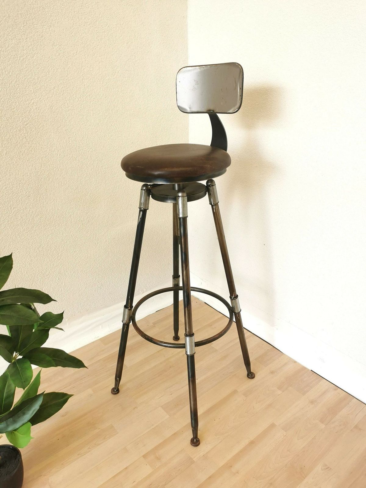 Vintage Unique Handmade Metal High Bar Chair With Adjustable Height / 1970s Leather Seat Office Working Swivel Chair