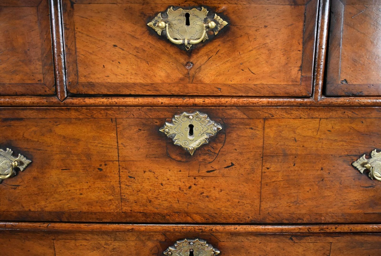 photo furniture George II Burr Walnut Chest On Stand