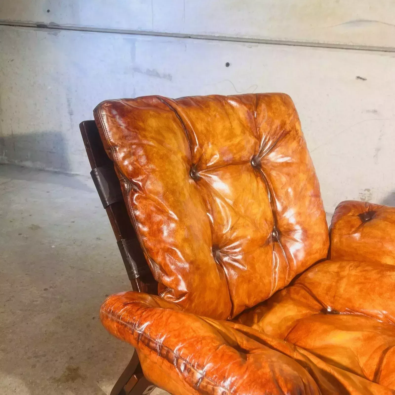 Pair Of Vintage Norwegian Mid C Tan Leather Armchairs By Oddvin Rykke photo buy